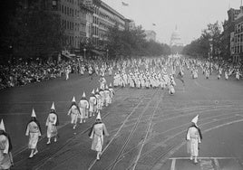 El pasado de Estados Unidos que explica lo que está ocurriendo mejor que el nazismo