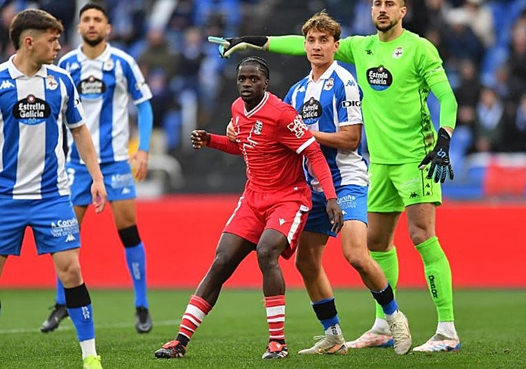 El Depor rescata un punto contra el colista