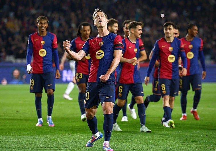 Dani Olmo celebra su gol de penalti a Osasuna.