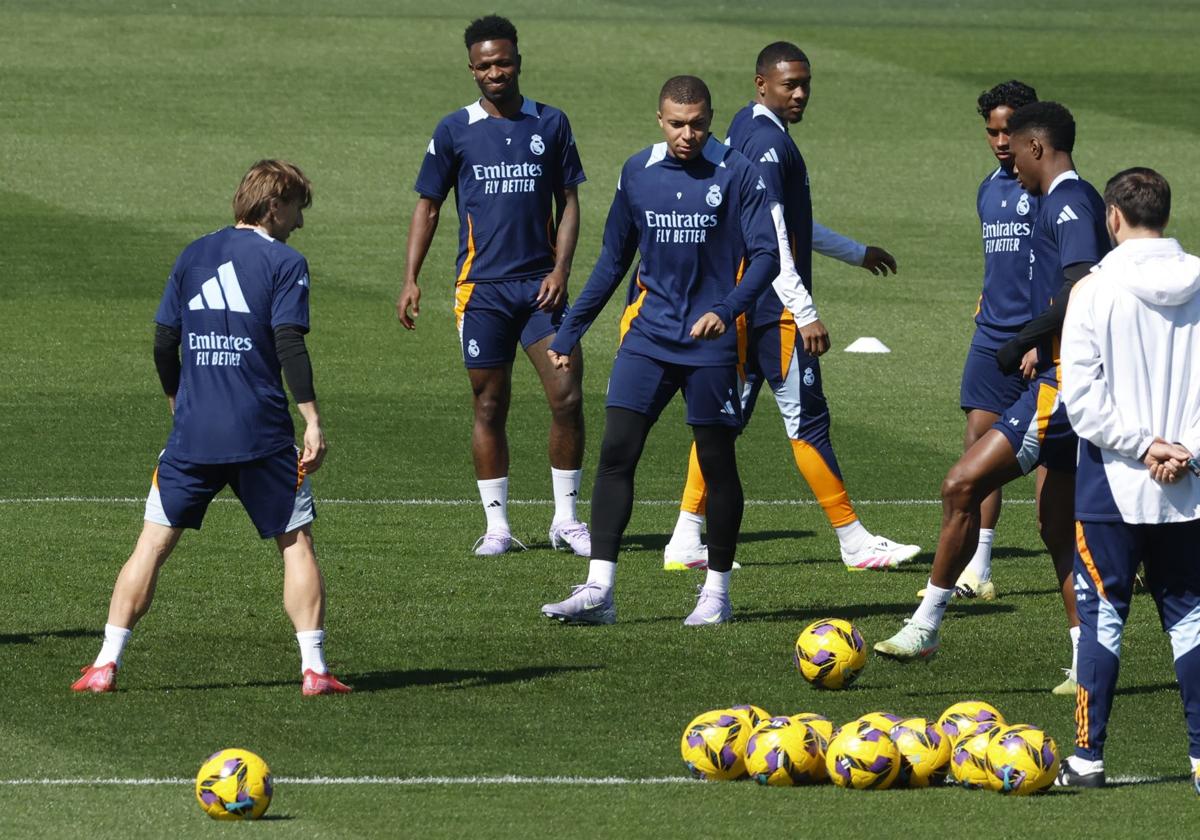 Real Madrid Launches Final Offensive with Multiple Fronts Open