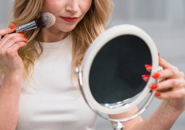 Los mejores espejos de maquillaje para una rutina de belleza profesional