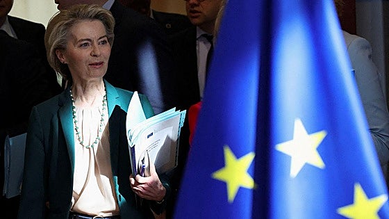 Bruselas retrasa 90 días las tasas a 1.700 productos estadounidenses