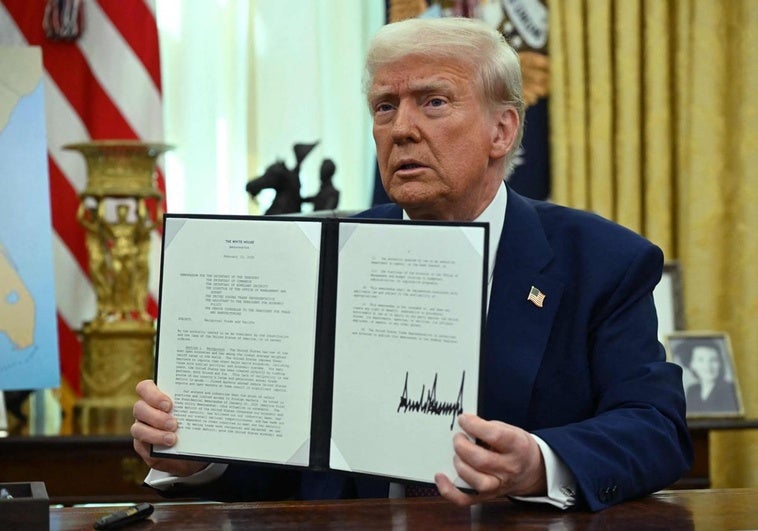 https://s1.ppllstatics.com/rc/www/multimedia/2025/04/11/trump-klPC-U2301440938166yBE-758x531@RC.jpg