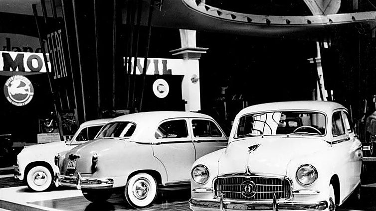 Seat cumple 75 años impulsando la movilidad española