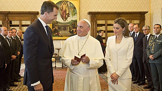La fiebre política por una foto con el Papa