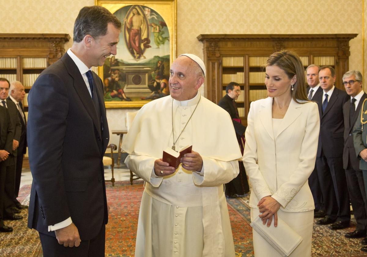 La fiebre política por una foto con el Papa