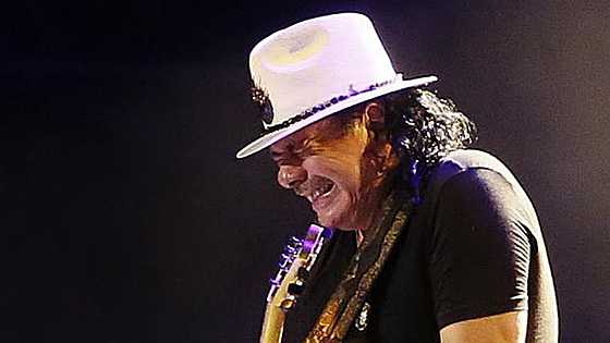Santana, hospitalizado de urgencia tras desmayarse sobre el escenario