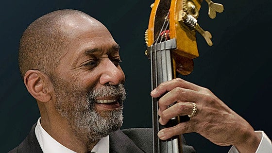El músico Ron Carter celebra su 88 cumpleaños con doce conciertos seguidos