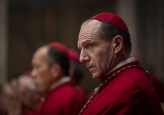 Ralph Fiennes en 'Cónclave', estrenada en salas el pasado 20 de diciembre.