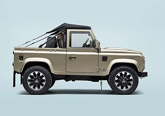 Land Rover Classic no solo celebra el pasado glorioso del Defender Soft Top, sino que también ofrece a los coleccionistas y entusiastas la oportunidad de poseer una pieza de historia automotriz