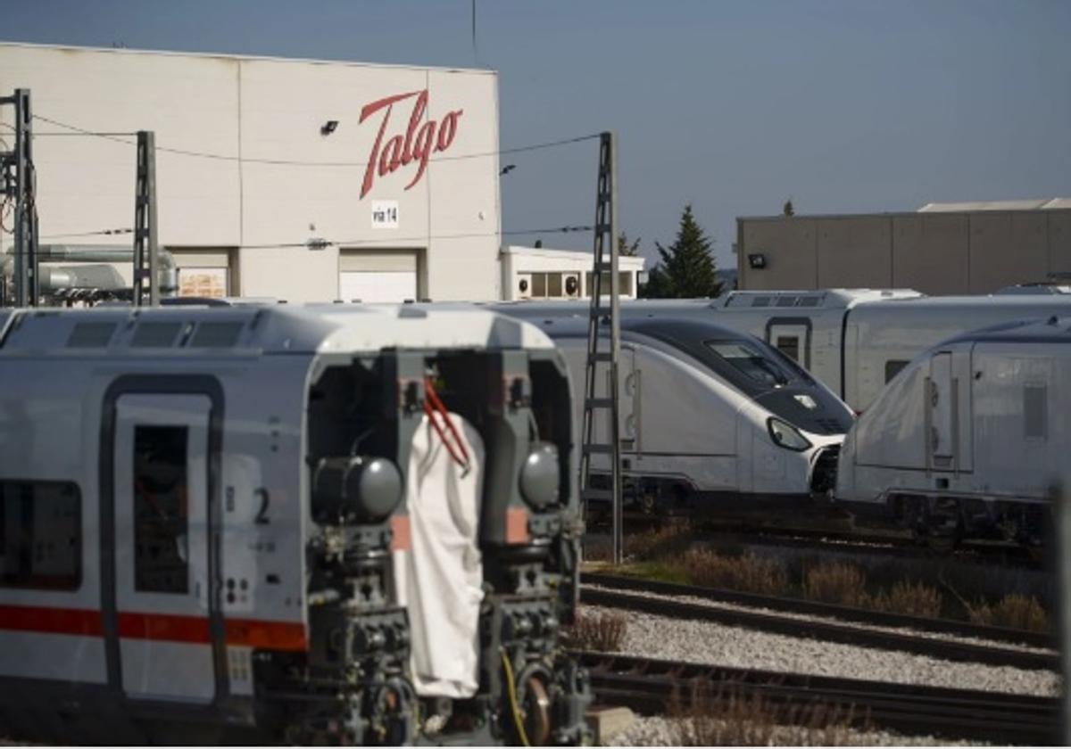 Talgo alerta del riesgo para su futuro si Renfe no flexibiliza más sus condiciones