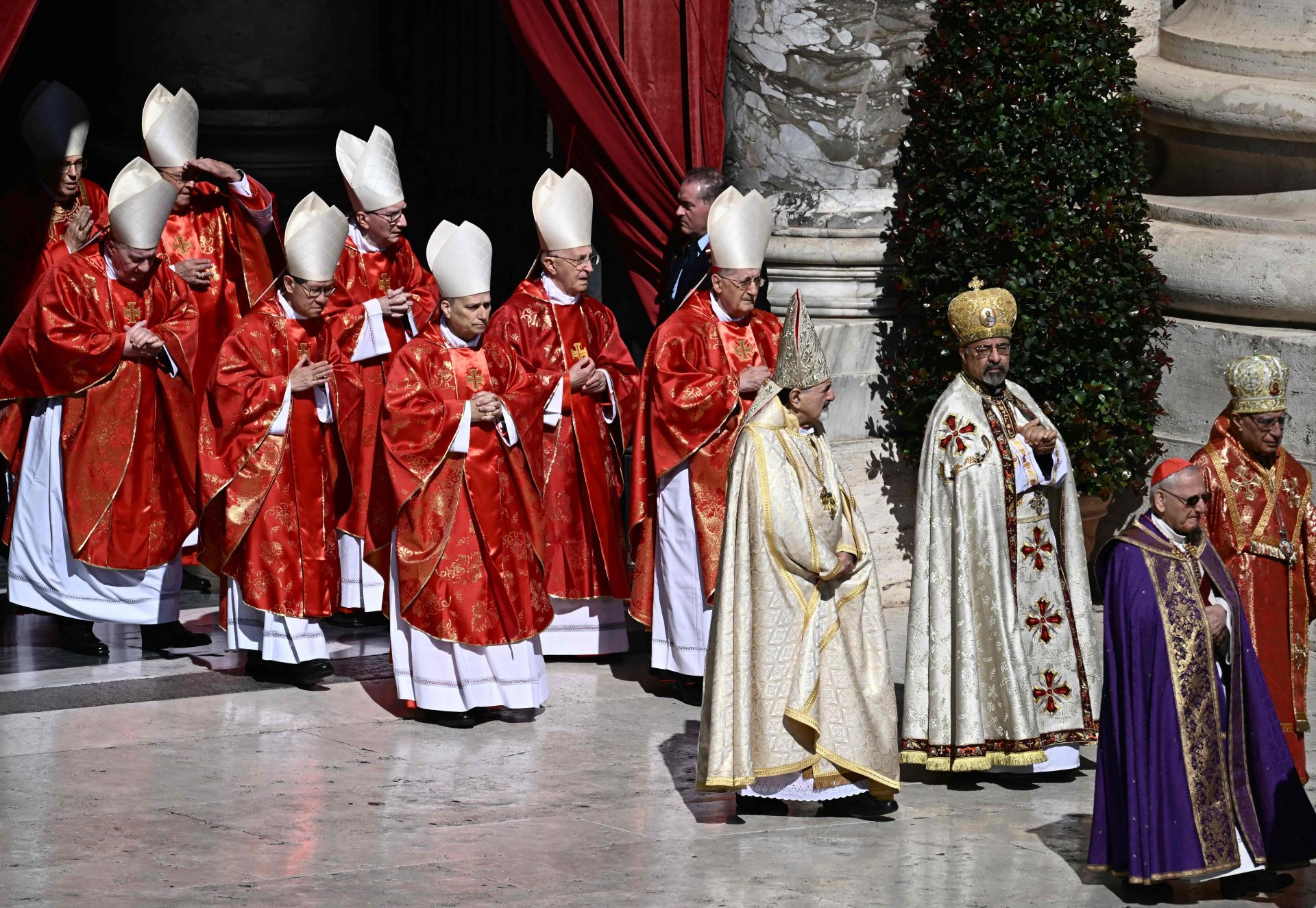Representantes de otras religiones despiden al Papa Francisco