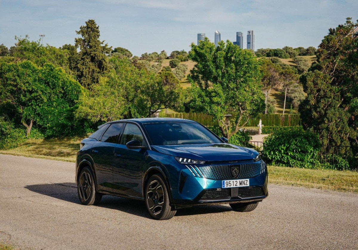 Nuevo motor híbrido enchufable de 195 CV para la gama Peugeot