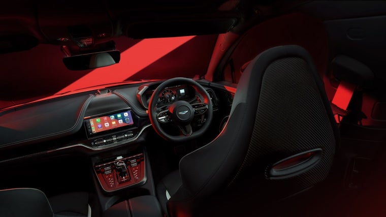 Aston Martin DBX S
