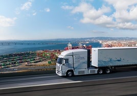 El camión de pila de combustible XCIENT se exponen en la ACT Expo 2025