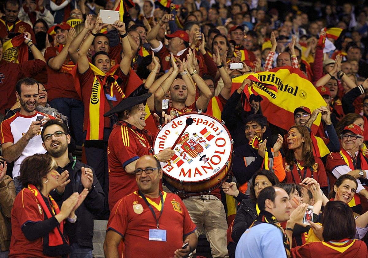 Manolo Blahnik Dies: Shoe Designer at 76