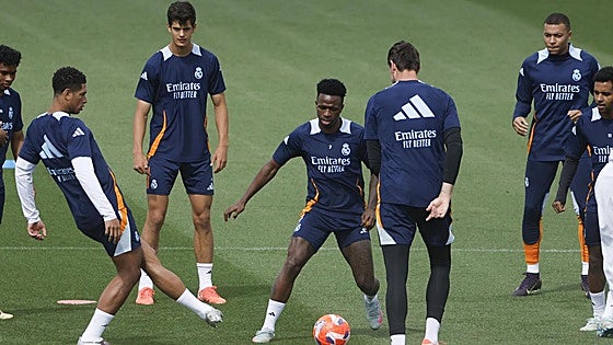 El Real Madrid aparca el futuro y se agarra a un clavo ardiendo
