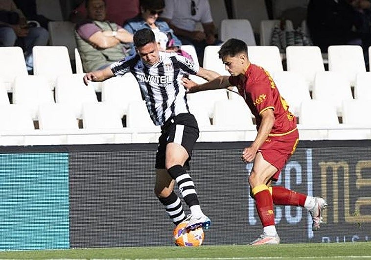 El Racing sucumbe en campo del colista y pierde la opción de ponerse segundo