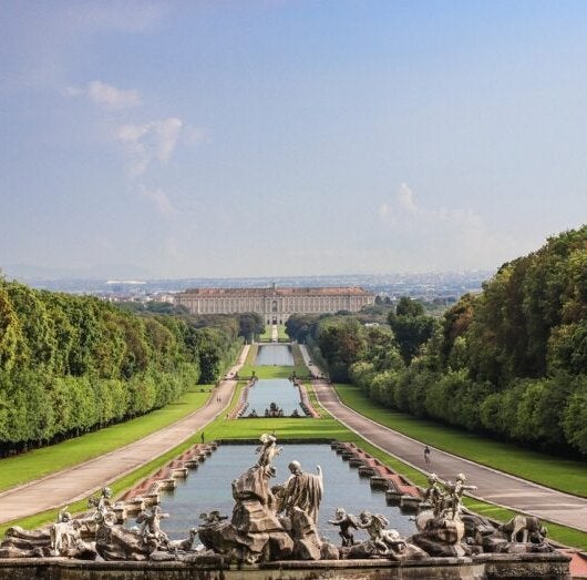 Ni Versalles ni Buckingham, el palacio más grande (y desconocido) del mundo perteneció a un rey español