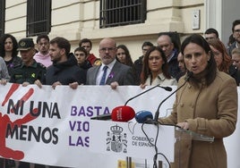 Minuto de silencio por un asesinato vicario, en Madrid.