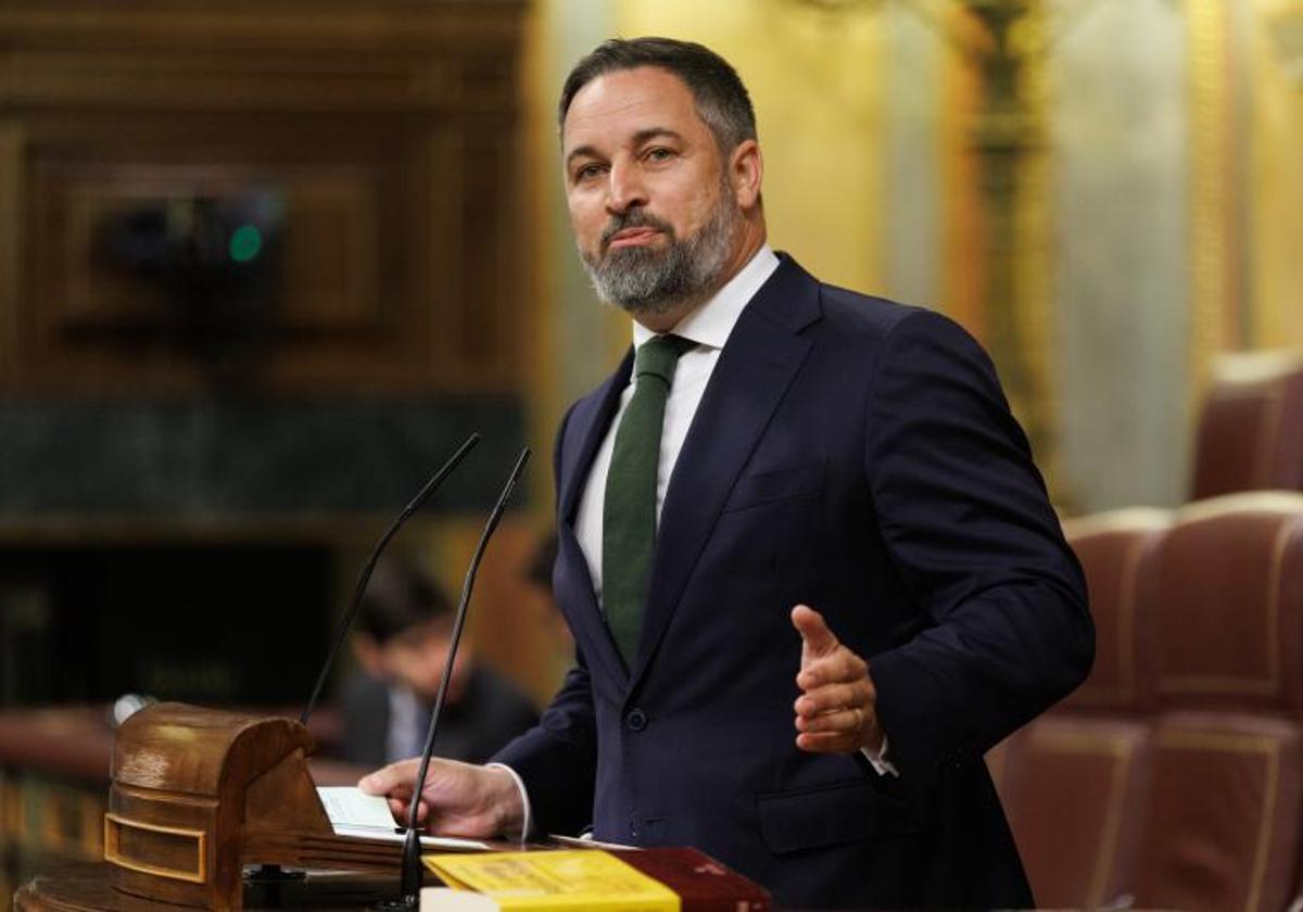 Abascal tilda a Sánchez de «calamidad histórica» y exige que dimita por el apagón