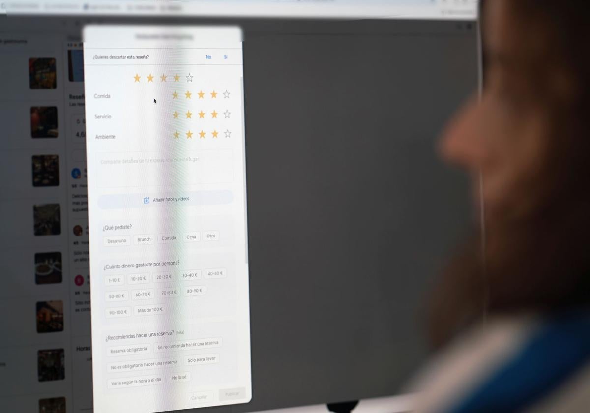 Rating page with stars and specific product information that users can fill out and publish online.