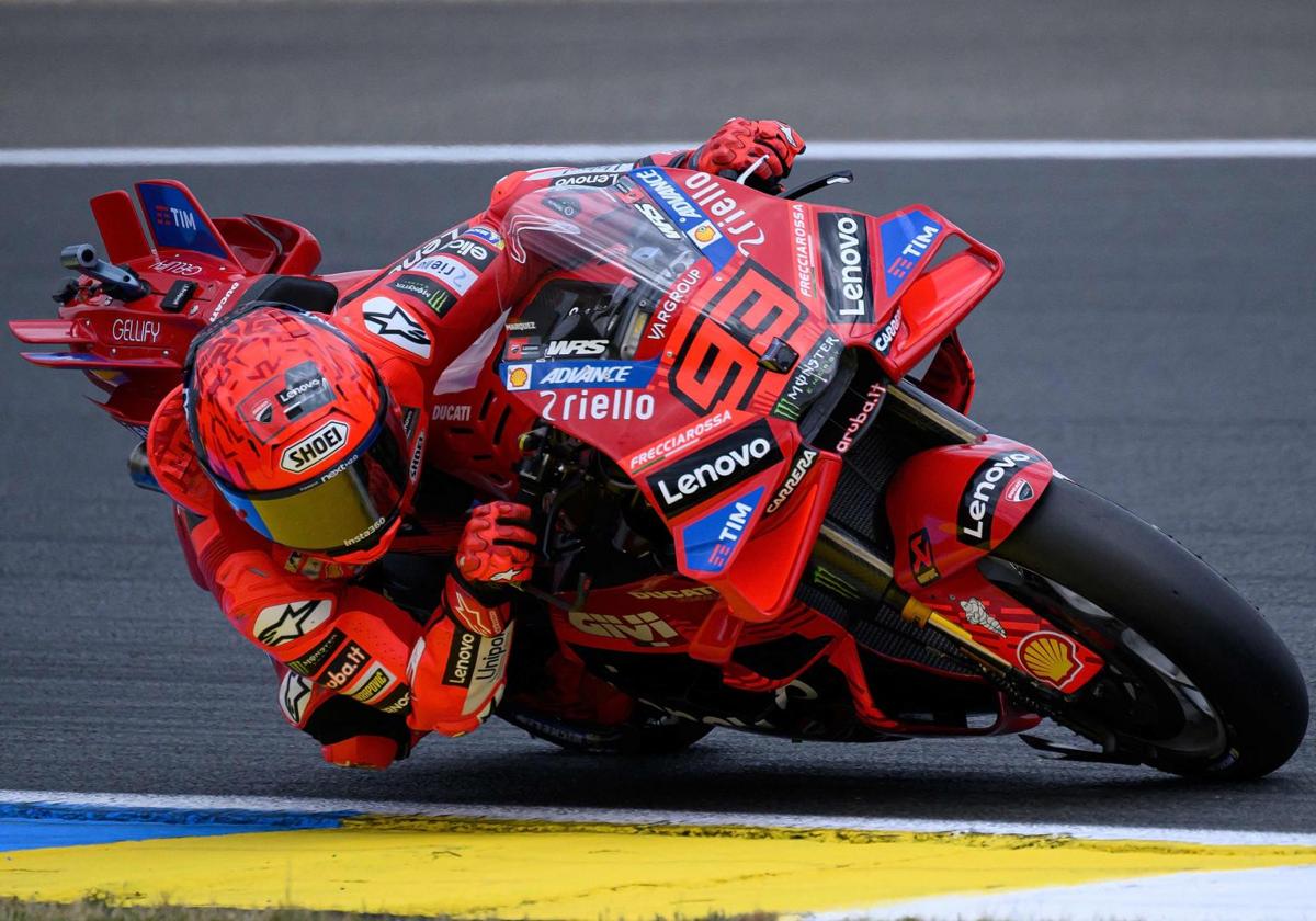 Marc Márquez at the Le Mans circuit.