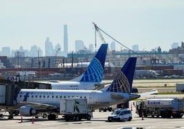 Aviones de United Airlines en una de las pistas del Aeropuerto Internacional de Newark, en Nueva York.