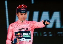 Primoz Roglic, vestigo de rosa.
