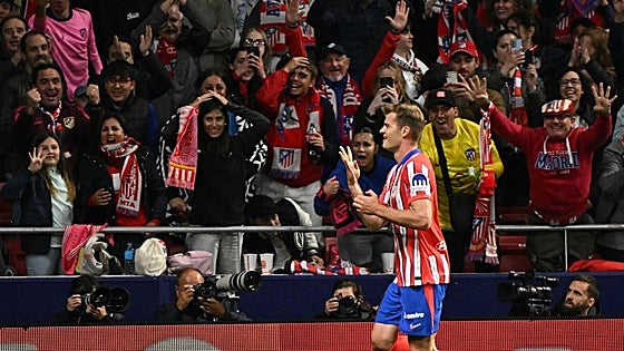 Sorloth regala un póker y entra en la historia de la Liga