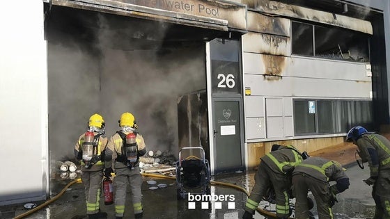 Confinadas 150.000 personas en Barcelona y Tarragona durante siete horas por una nube tóxica