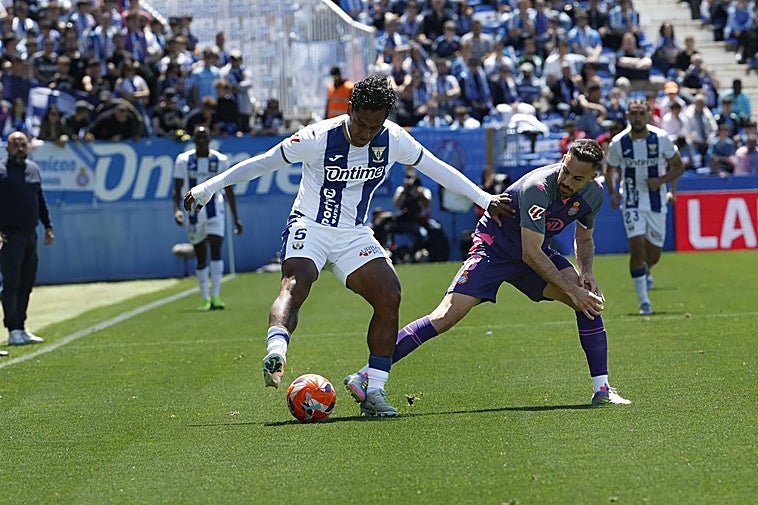 El Leganés salva su primer 'match ball' y pone patas arriba la permanencia