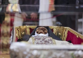 Cuerpo de Santa Teresa de Jesús en Alba de Tormes (Salamanca)