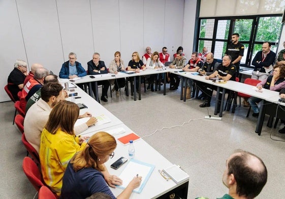 Una reunión del Cecopi, dias después de la tragedia.