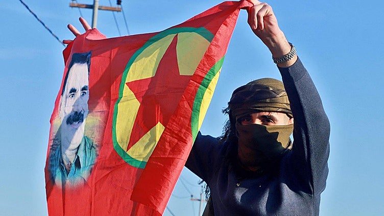 El PKK se disuelve tras cuatro décadas de lucha armada contra Turquía