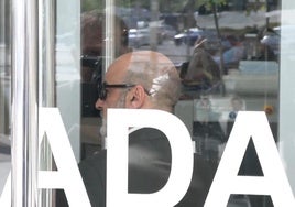Javier Gómez Fidalgo, el abogado fiscalista de González Amador, novio de la presidenta de Madrid, Isabel Díaz Ayuso