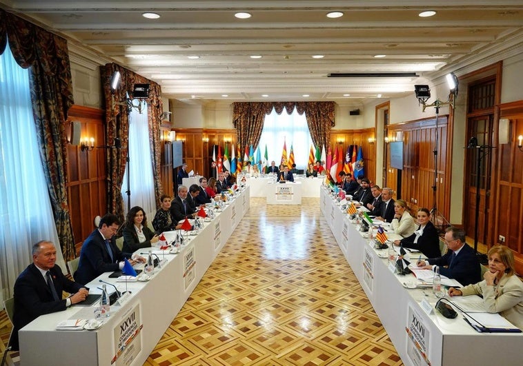 El Gobierno convoca la Conferencia de Presidentes el 6 de junio en Barcelona