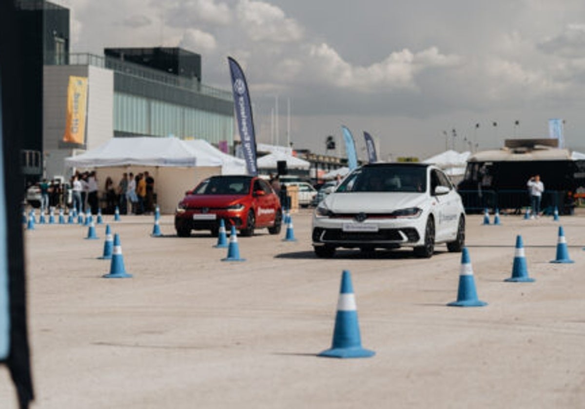 ¿Pensando en hacer un curso de conducción? Los circuitos de Montmeló y Jarama serán las bases de Volkswagen este 2025