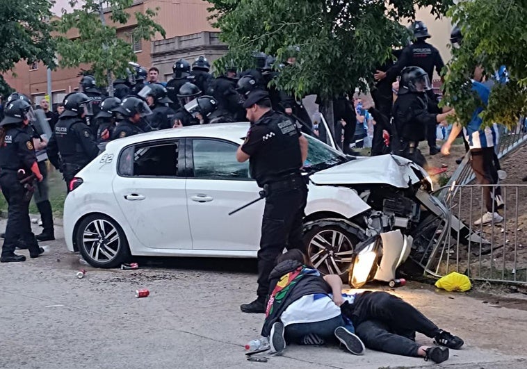 En estado crítico uno de los 13 heridos en el atropello masivo antes del derbi catalán