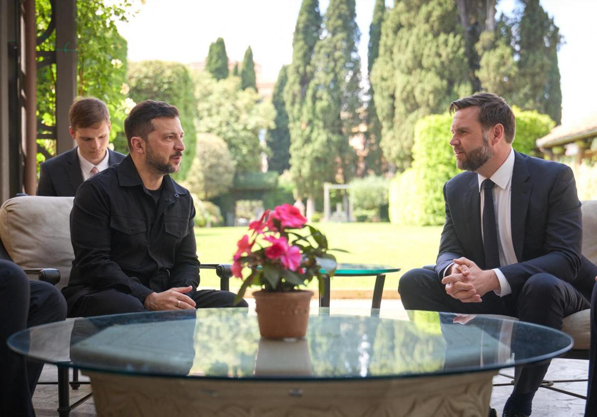 Zelenski y Vance, este domingo en Roma.