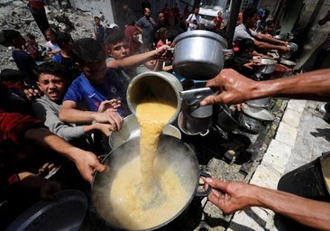Israel amenaza con tomar «toda» Gaza mientras permite la entrada de ayuda