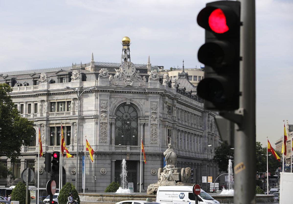 El banco de españa alerta de la «preocupante» fragmentación política que impacta en la economía | ideal