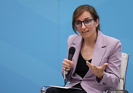 La ministra de Sanidad, Mónica García, valoró ayer la marcha de las negociaciones con los sanitarios.