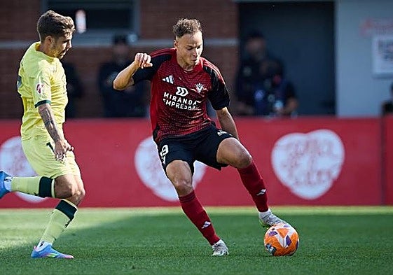 El Mirandés pierde una oportunidad de ascenso al empatar sin goles con el Almería