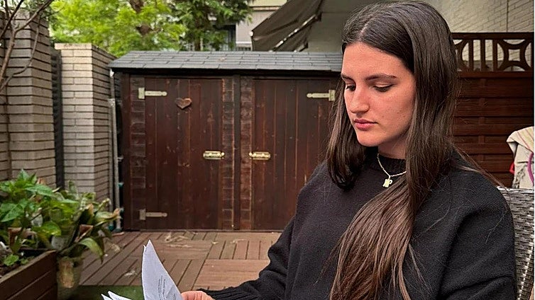 La pesadilla de Mar con 21 años: descubre que está casada con un desconocido tras robarle el DNI