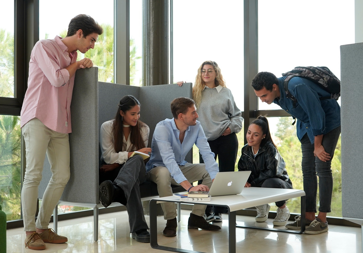 La Universidad Francisco de Vitoria abre la convocatoria de becas para el próximo curso