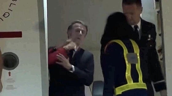 La 'bofetada' de la primera dama francesa al presidente Macron