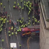 Al menos 47 heridos al arrollar un coche a hinchas del Liverpool en plena celebración