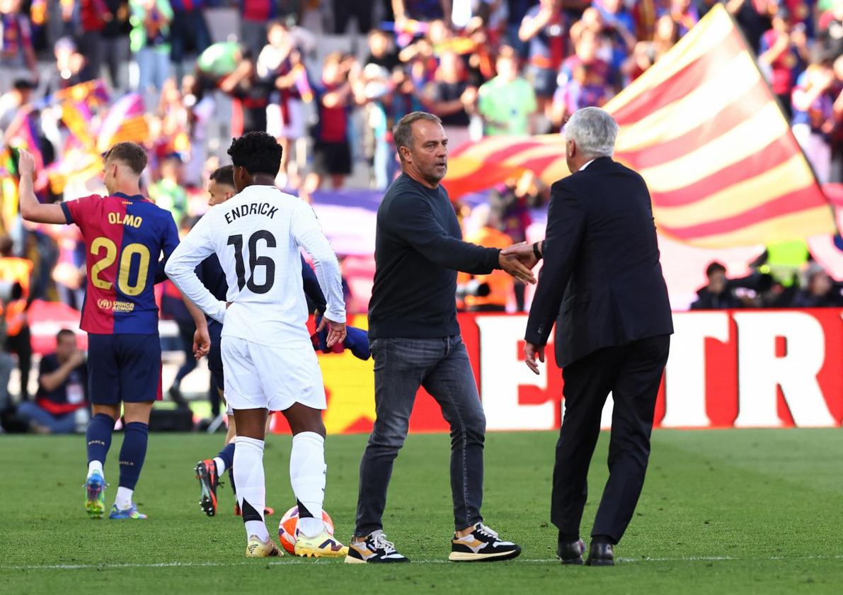A handshake between Flick and Ancelotti after the last of the classics that highlighted the change of cycle.