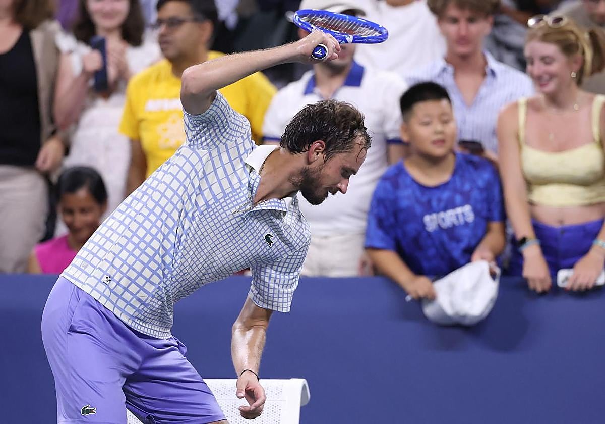 El lamentable espectáculo de Medvedev tras la metedura de pata de un fotógrafo en el US Open